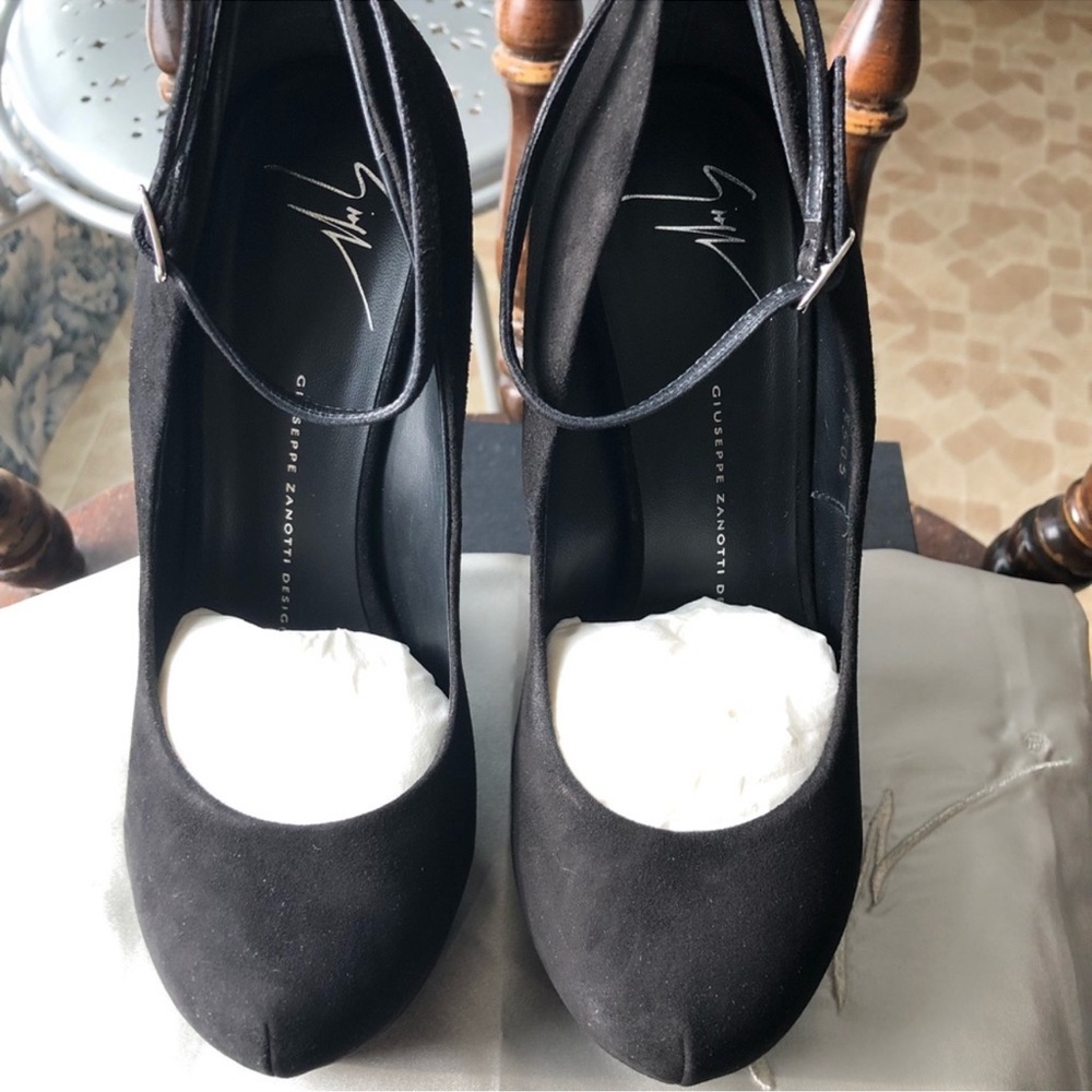 Giuseppe Zanotti Sculpted Wedges 39.5 NIB - Picture 5 of 8